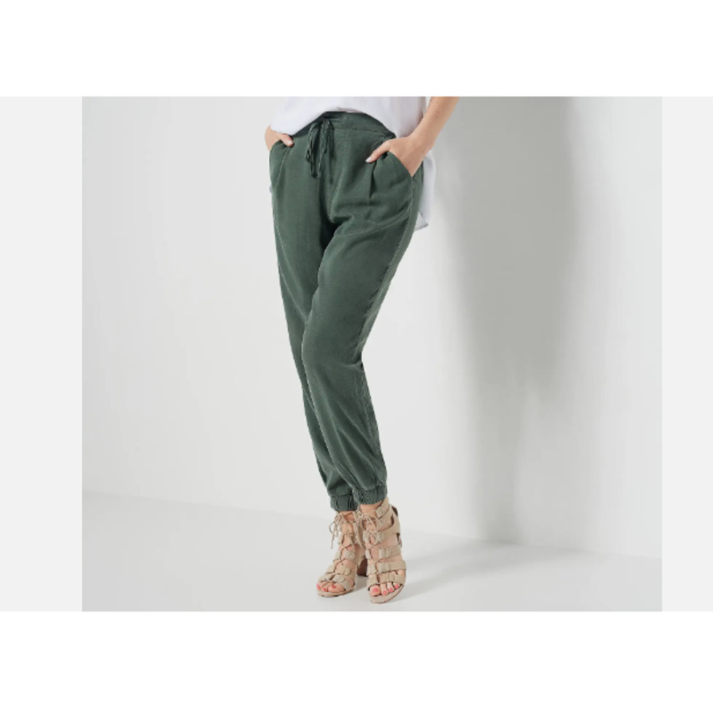 Side Stitch Soft Tencera Pleated women's Jogger Pants regular green NWOT